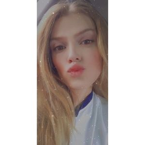 Meet your Posher, Arianna